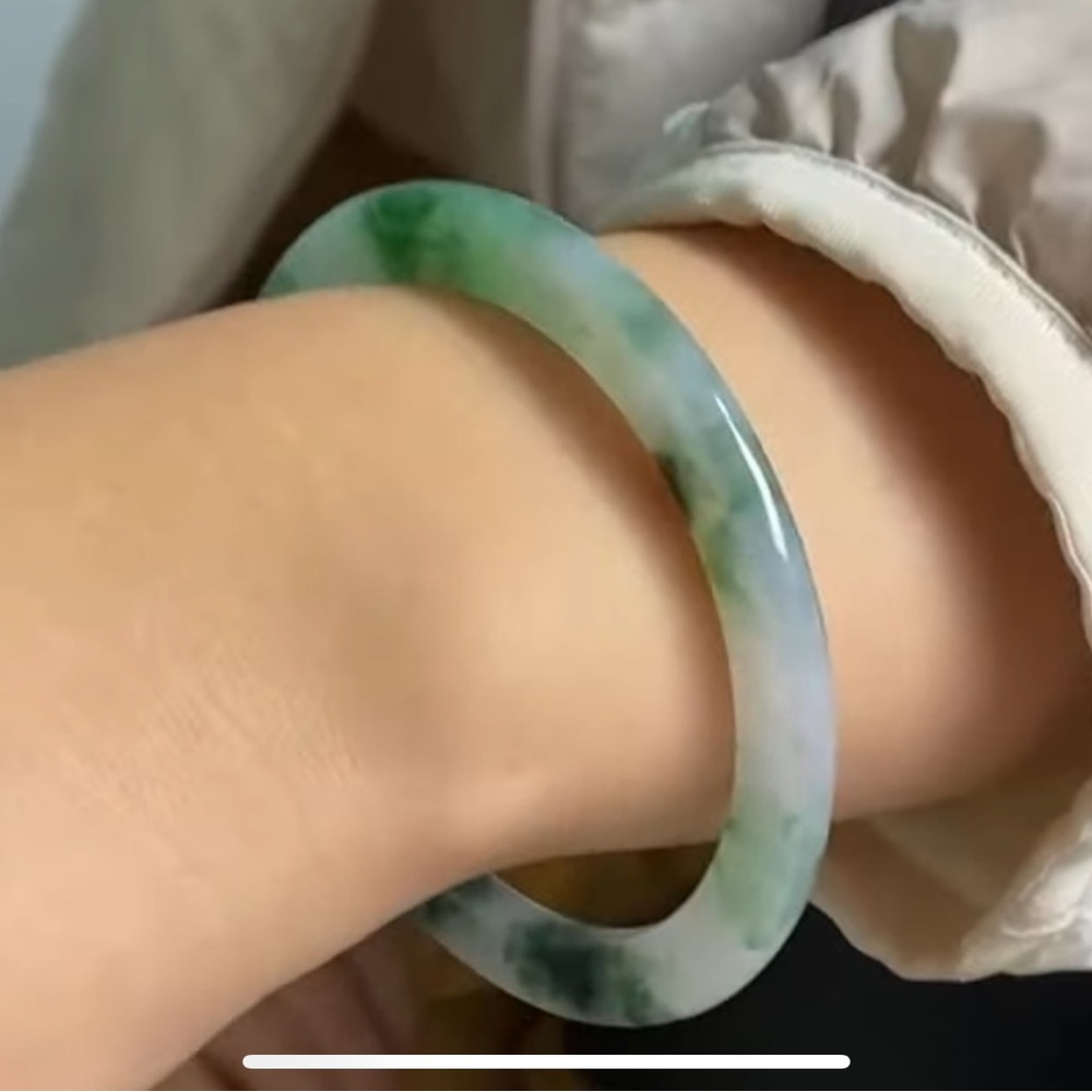 Authentic untreated Green Jadeite Bangle Bracelet